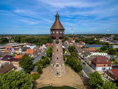 Heider Wasserturm, (c) Phantom3Pix, via Wikimedia Commons