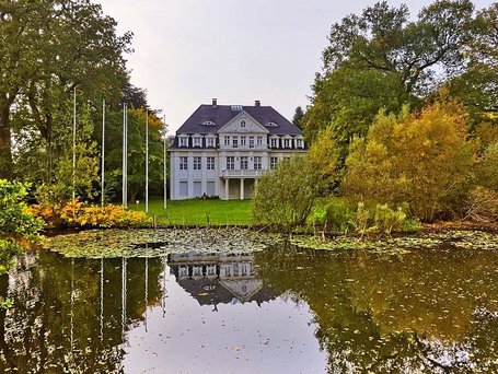 Gutshaus Stift , (c) Pelz/Wikipedia