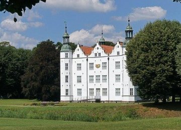 Schloss Ahrensburg (c)  Stadtarchiv Ahrensburg