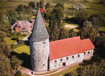 Kirche Ratekau, (c) Oliver Beck